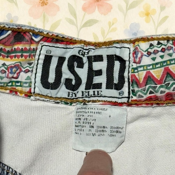 Vintage 90s Used by Elie Jeans Size 28 High Waist Mom Jeans Aztec Patch Denim - Picture 6 of 7